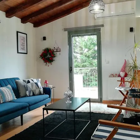 Romantic Loft アパート Tríkala