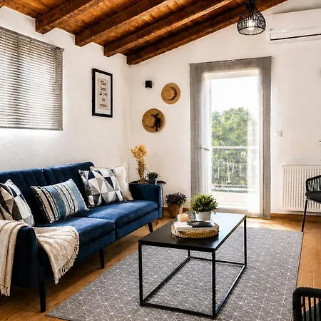 Romantic Loft Апартаменты Трикала